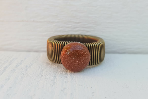 ring orange-brown